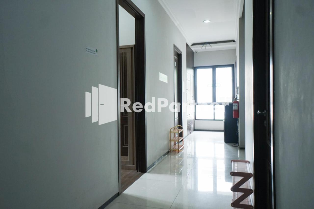Toba Mansion Syariah Near Benhil Redpartner Hotel Jakarta Buitenkant foto