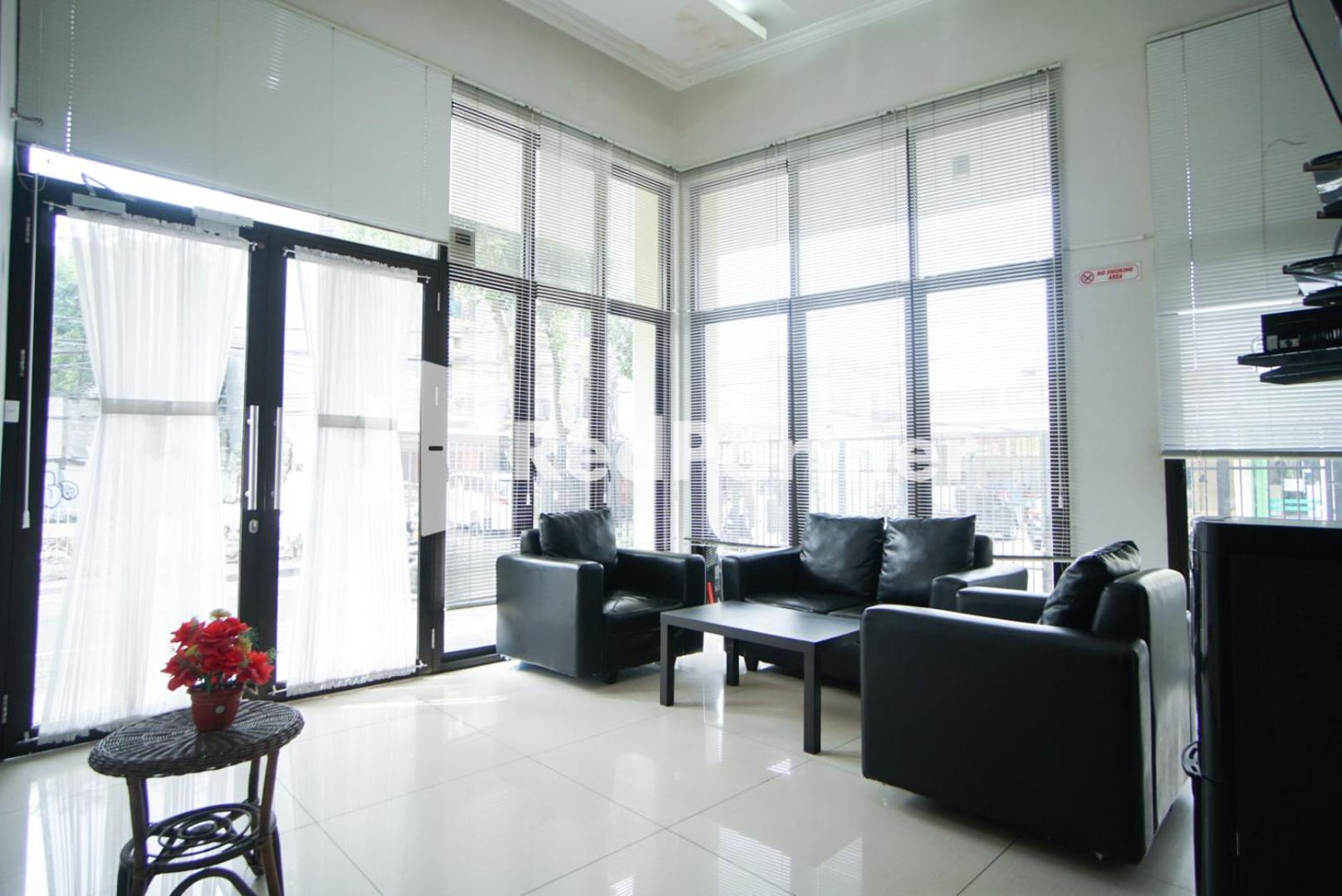 Toba Mansion Syariah Near Benhil Redpartner Hotel Jakarta Buitenkant foto